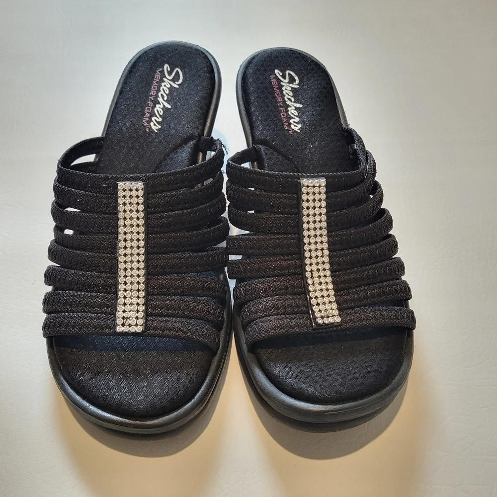 Skechers Cali Womens Rumblers Hot Shot Wedge Sandal black bejeweled size 10 NWOB